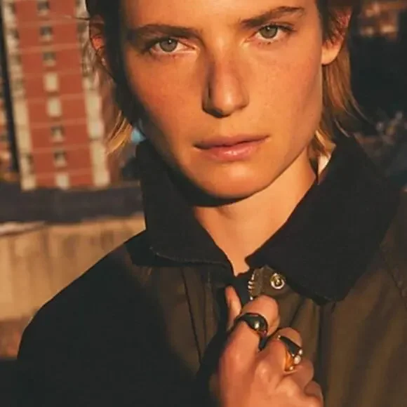 J. Crew Chunky Sculptured Orb Ring Silver Mirror Finish NWT 7 Dust Bag BB495 - Picture 3 of 8